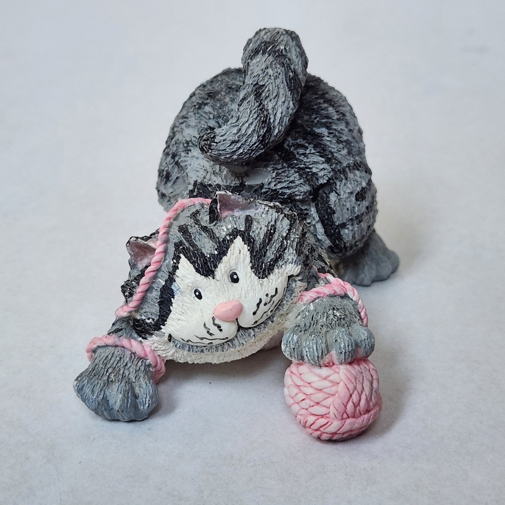 Russ Berrie Cat Kitten Tabby Playing with Ball of Yarn Figurine